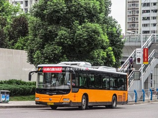 893243