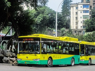 893093