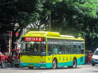 893094