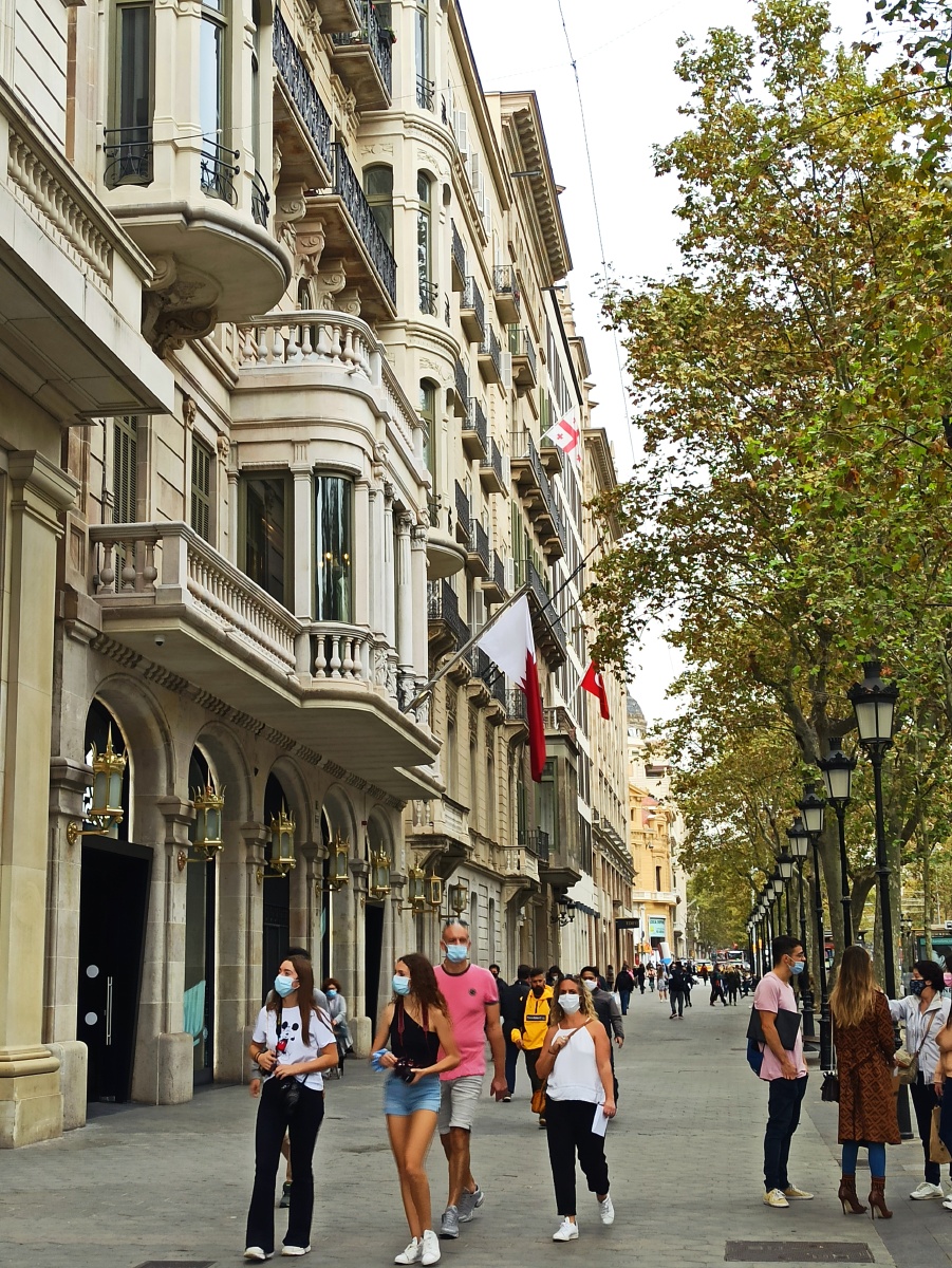 手机随拍西班牙巴塞罗那街头市景