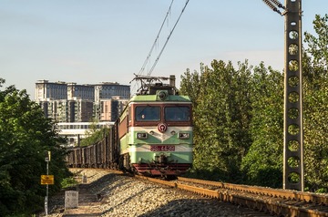 2435413