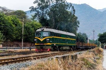 3060386