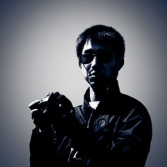 腮帮子有点像教父中的Brando