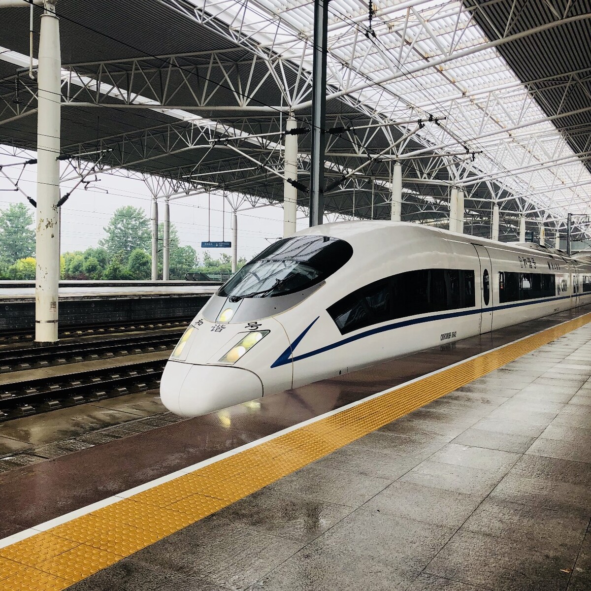 现在国内高铁