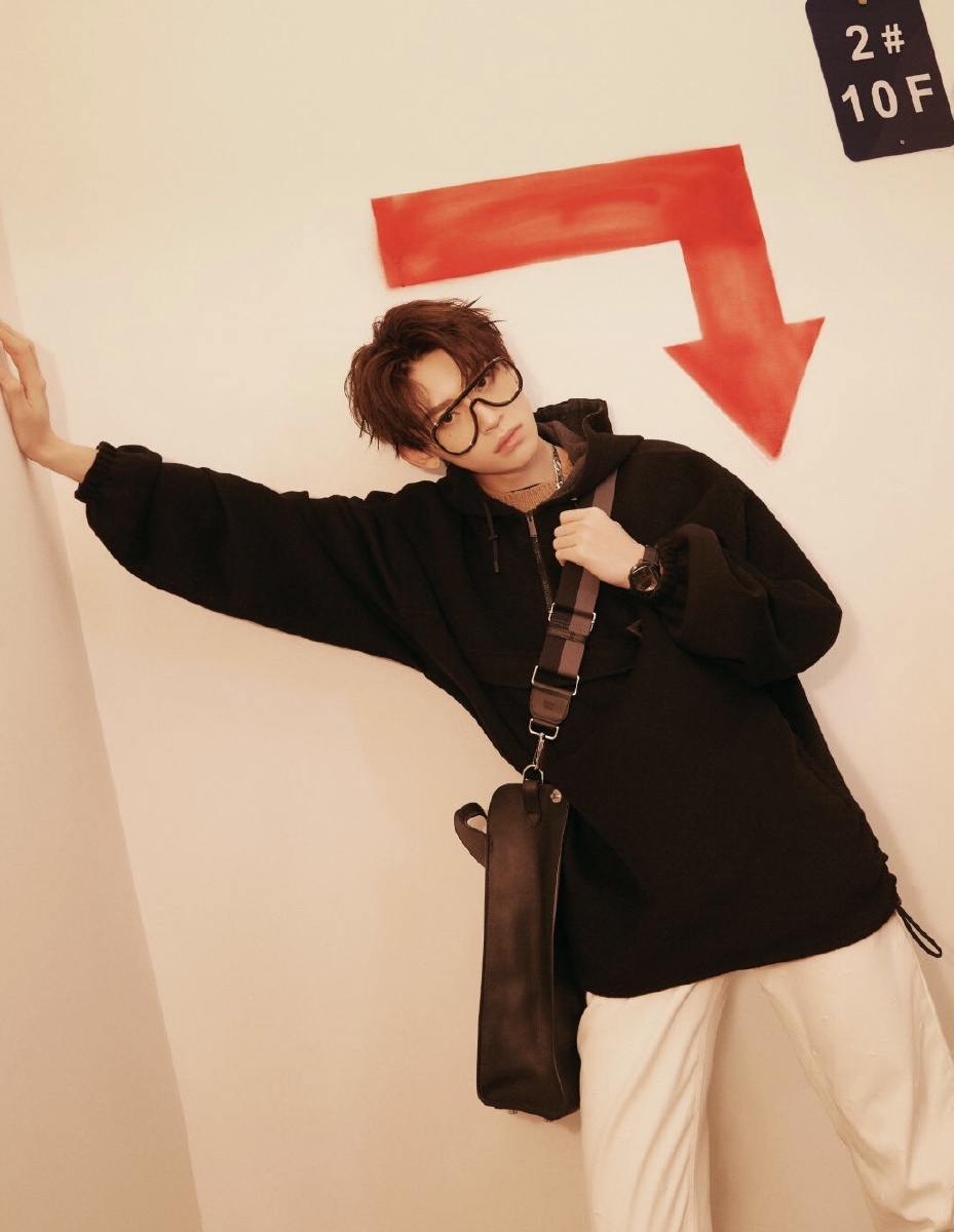 酷酷的男孩子会一直被人爱