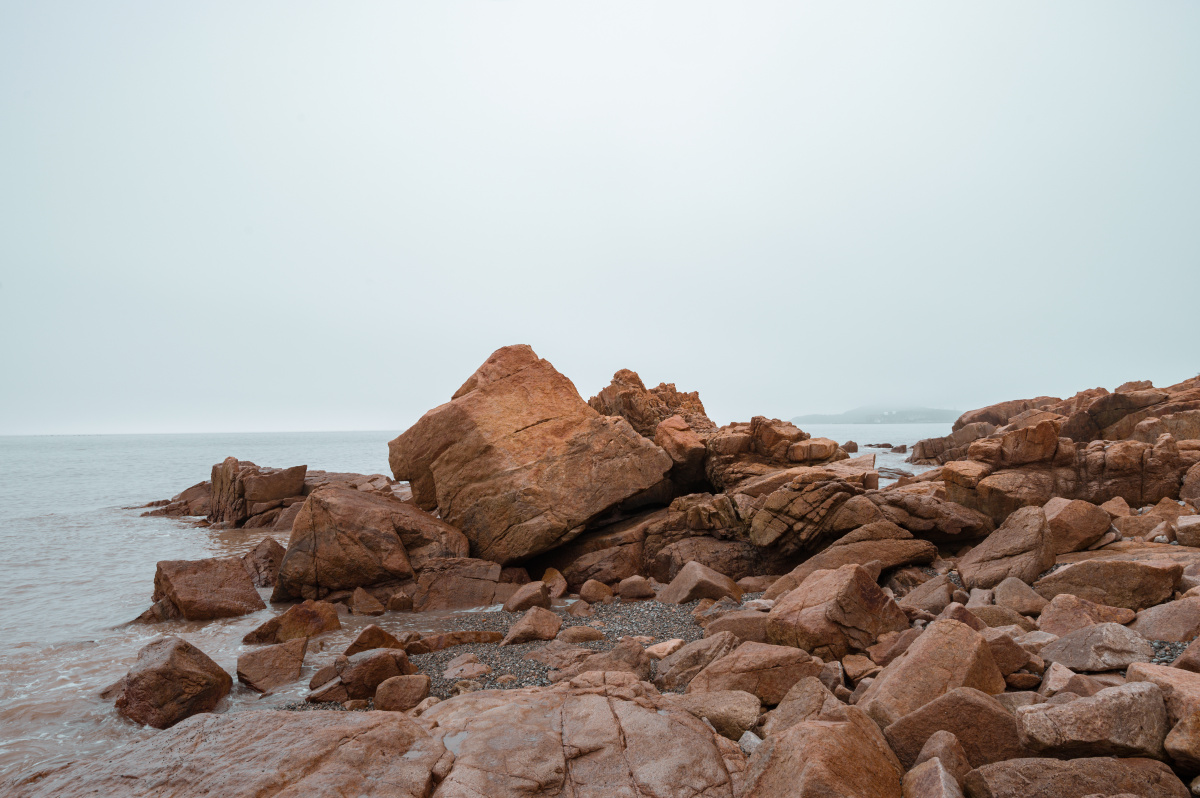 舟山螺塘线海滩礁石