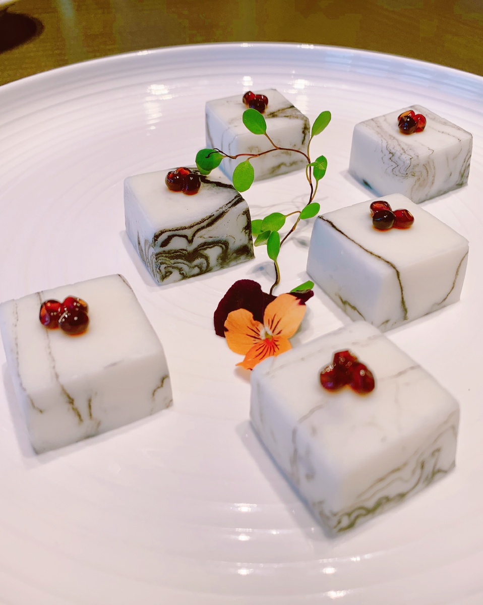 黑醋粒水墨山药港茶的小点心做的太精致了