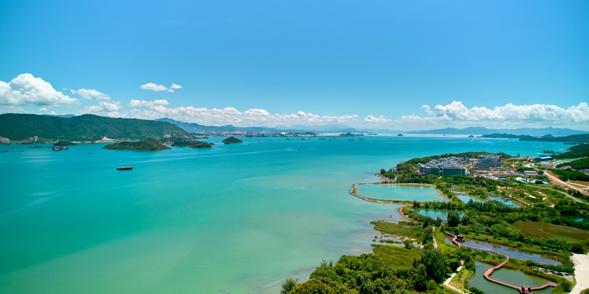 航拍深圳坝光大海白沙湾海域 - 视界通 - 图虫