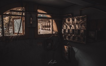 1867323