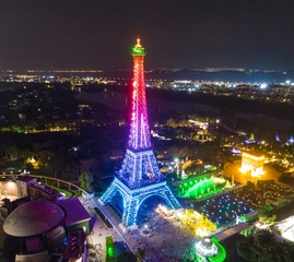 118054