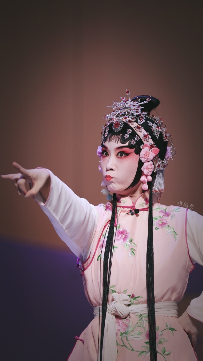 嗜闲昆曲红娘by吕佳20210528晴苏州昆剧院这可能是这两年看的苏昆排得