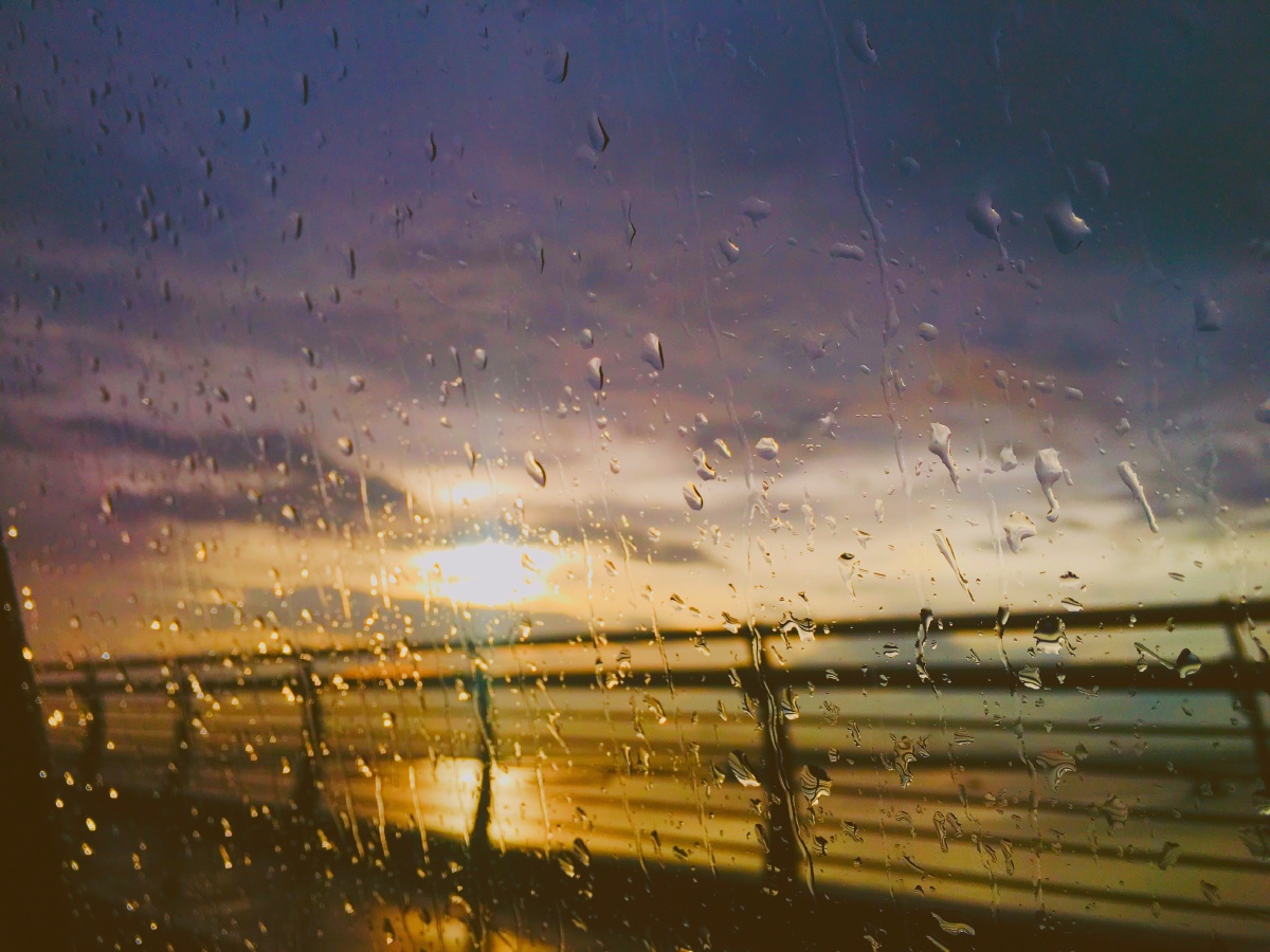 下雨天的夕阳