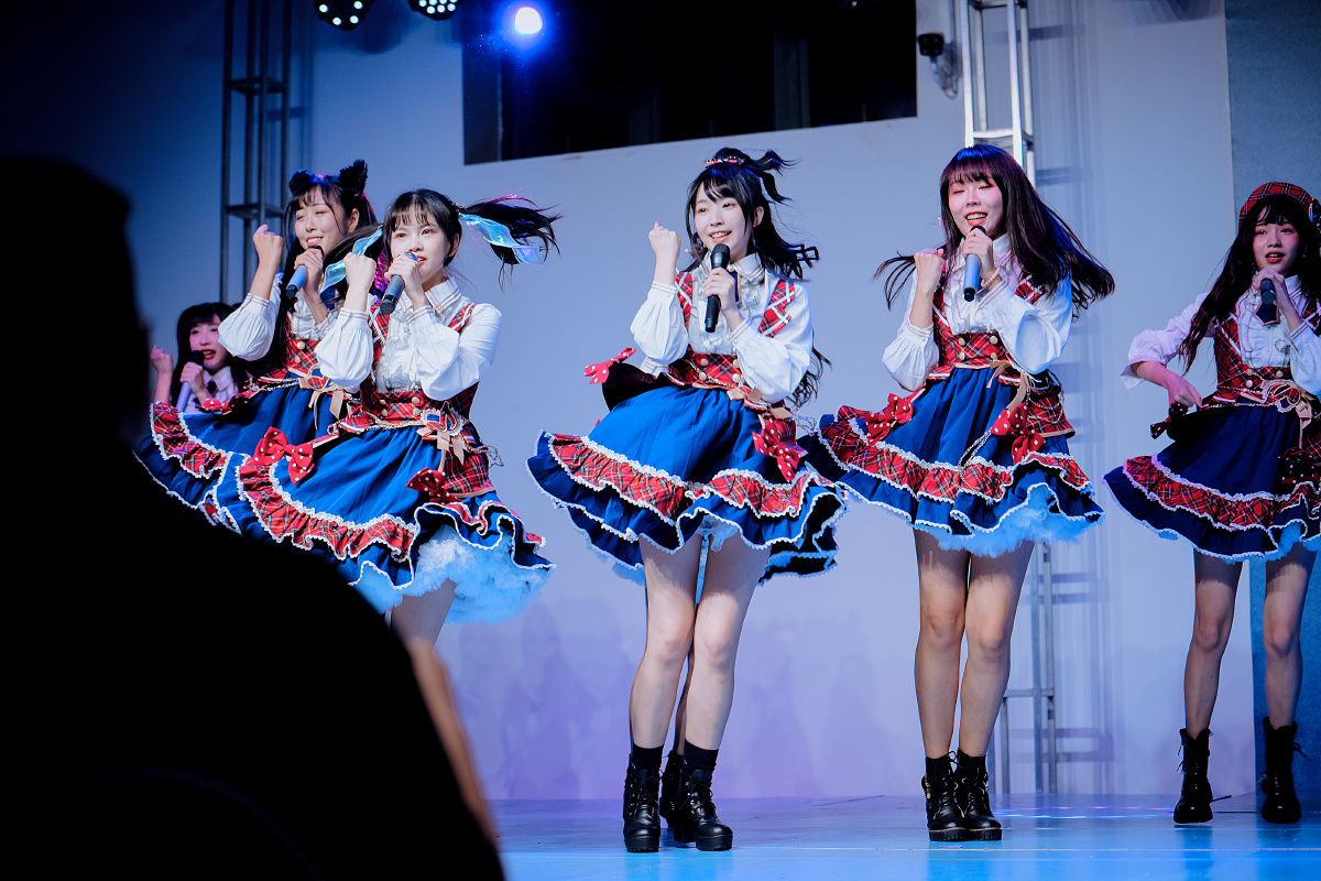 你好少女组活动公演现场图小姐姐们跳舞很厉害拍几张返图现场氛围也很