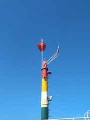 295678