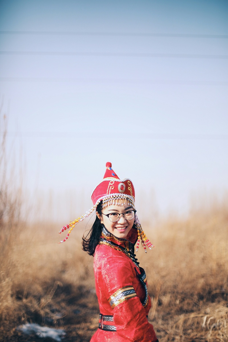 蒙古族姑娘