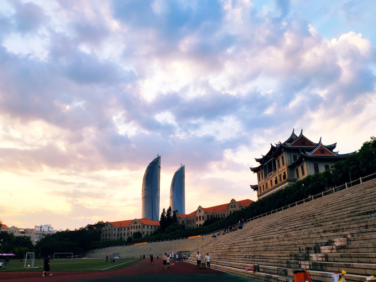 厦门大学上弦场