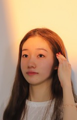32047