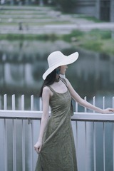 001