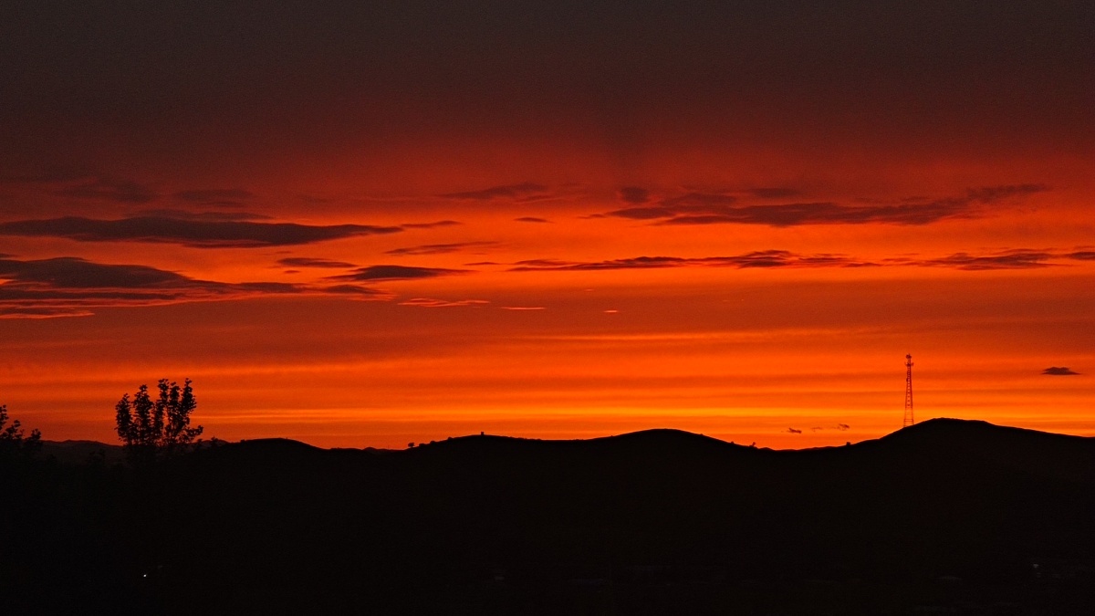 夕阳光辉眏晚霞