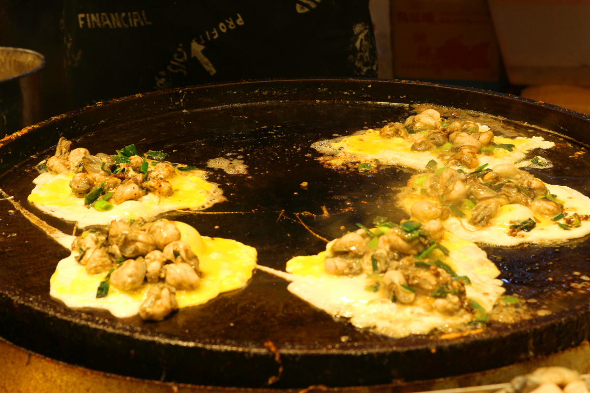 厦门特色小吃海蛎煎