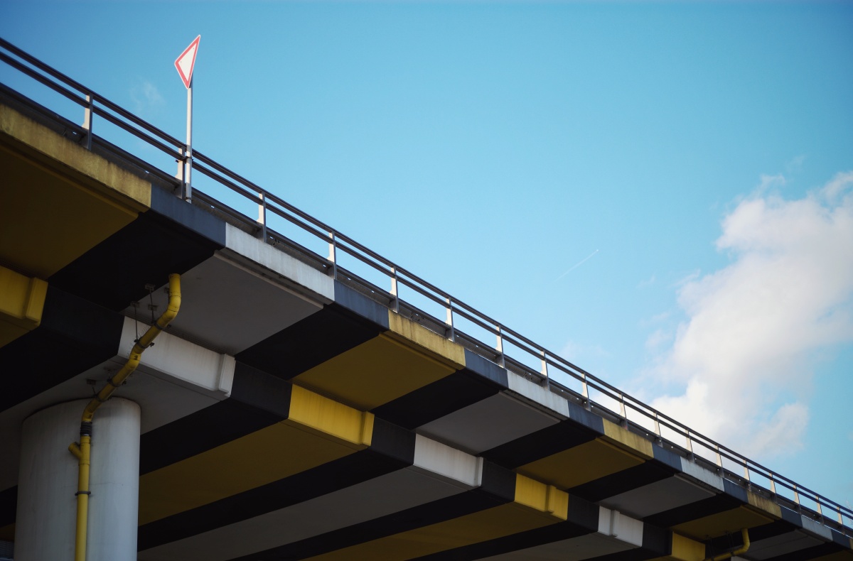 杜塞尔多夫市内的彩色桥