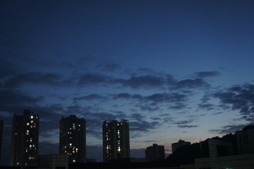 1690418