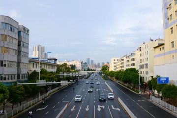 1760871