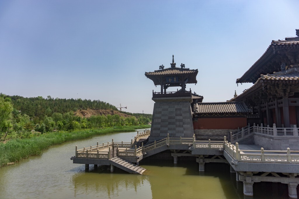 灵岩寺