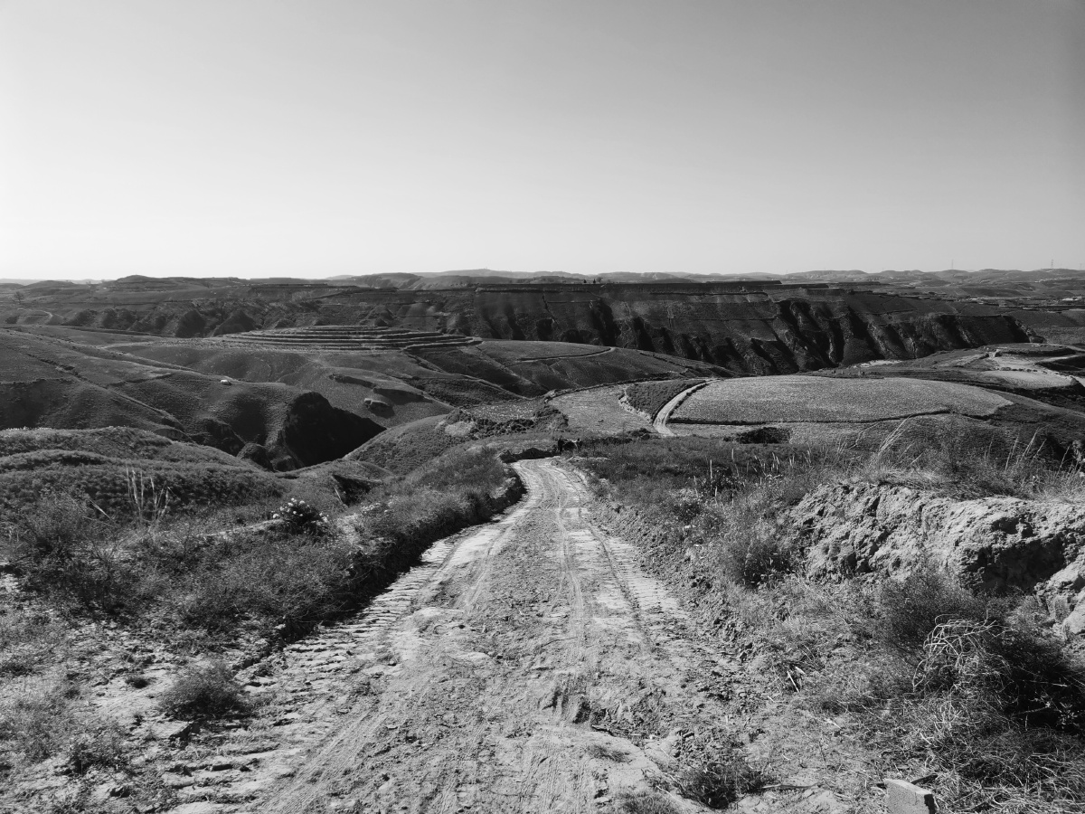 走不完的黄土路