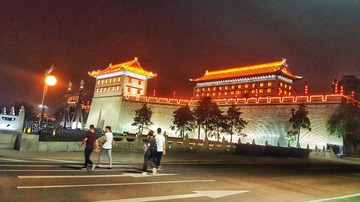 南门之夜