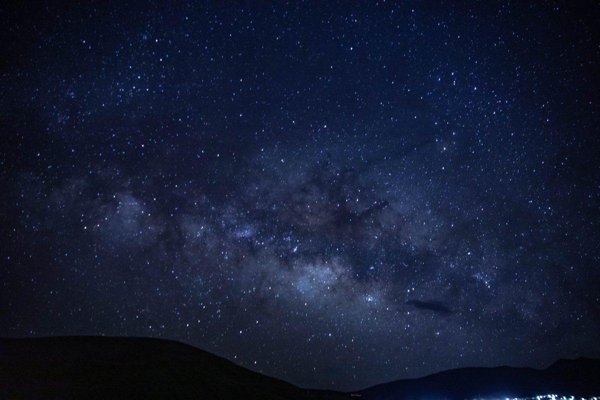 耿耿星河欲曙天