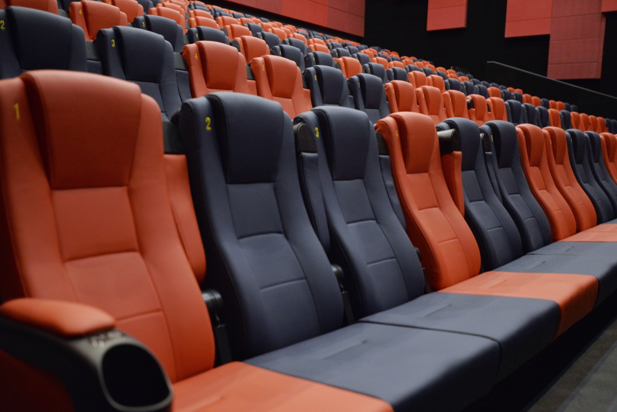 影院的座椅 - 八手一脑