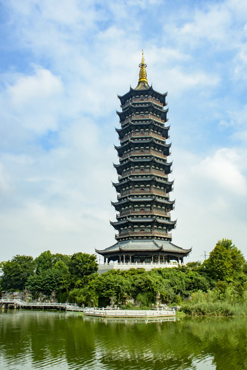 运河九龙七鳯塔