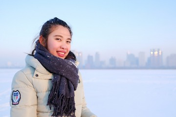 DSCF5831泰妹戏雪