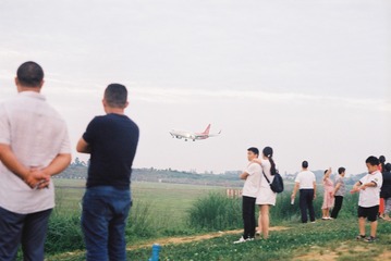 464459