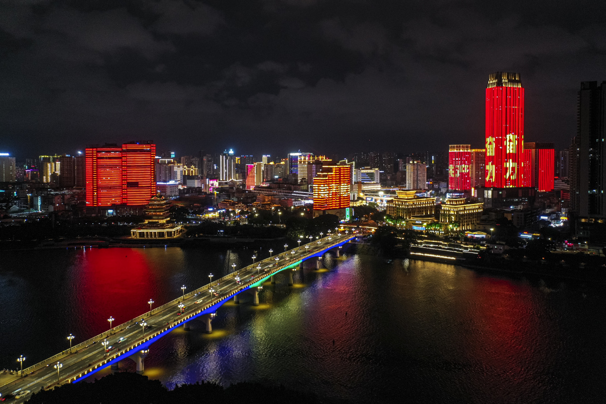 南宁邕江一桥夜景