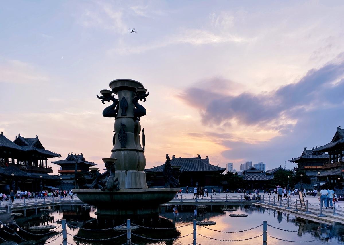 大同华严寺广场