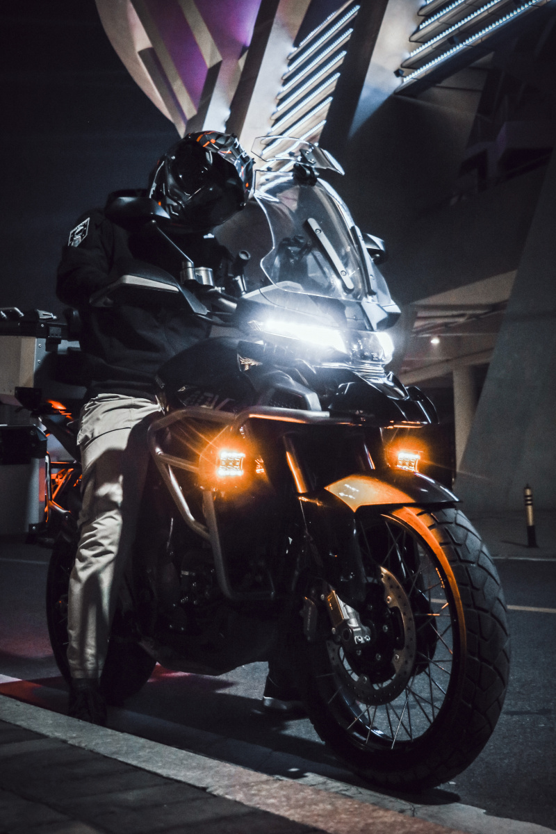 男孩的机车梦摄蒲三出镜阿胜2021啦祝大家新年快乐鸭