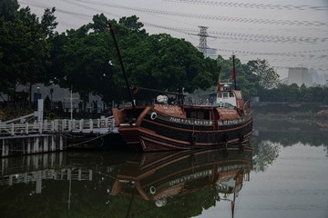 330863