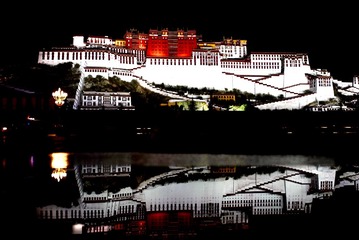 142672BC-A6B5-4293-9EFA-59460450AE9F/L0/001