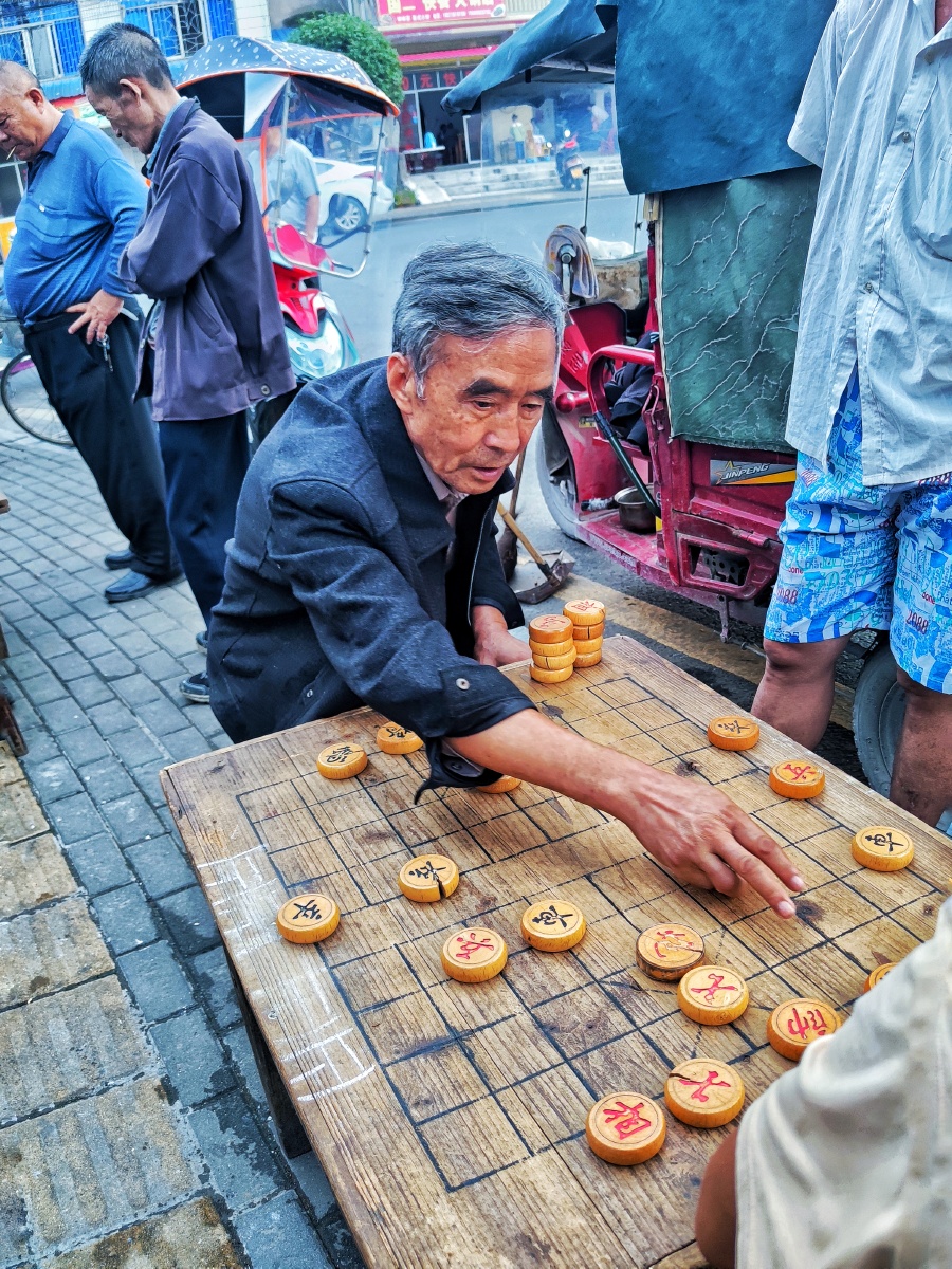 有喜欢看老大爷下棋的么 - 摄影师9527ym - 图虫