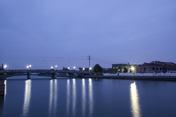 330880