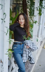 1905906