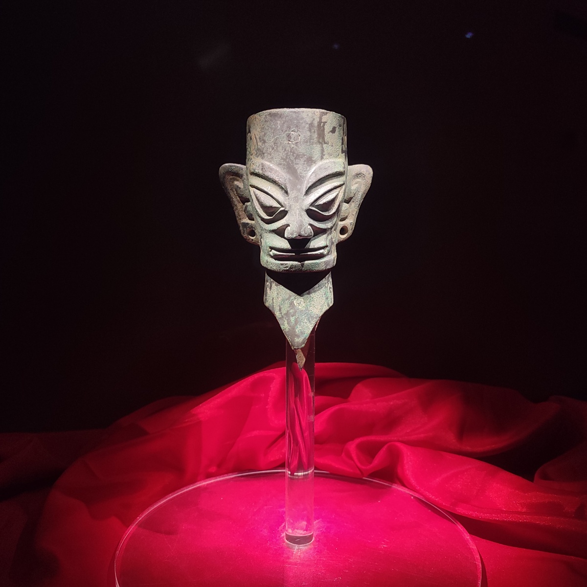 神秘的三星堆铜人头像