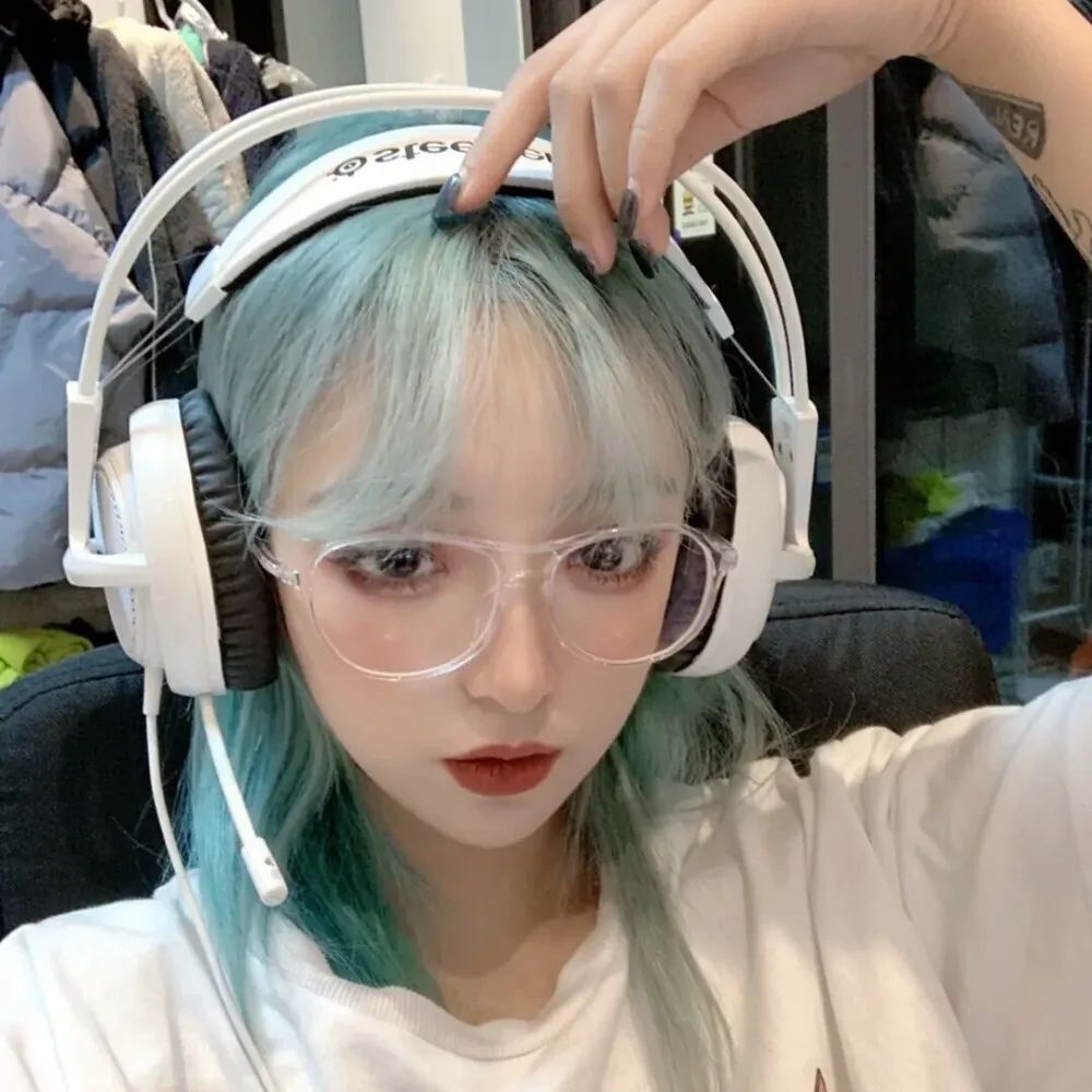 优质女生头像纯欲病娇风真人女头