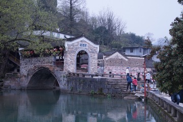 174434