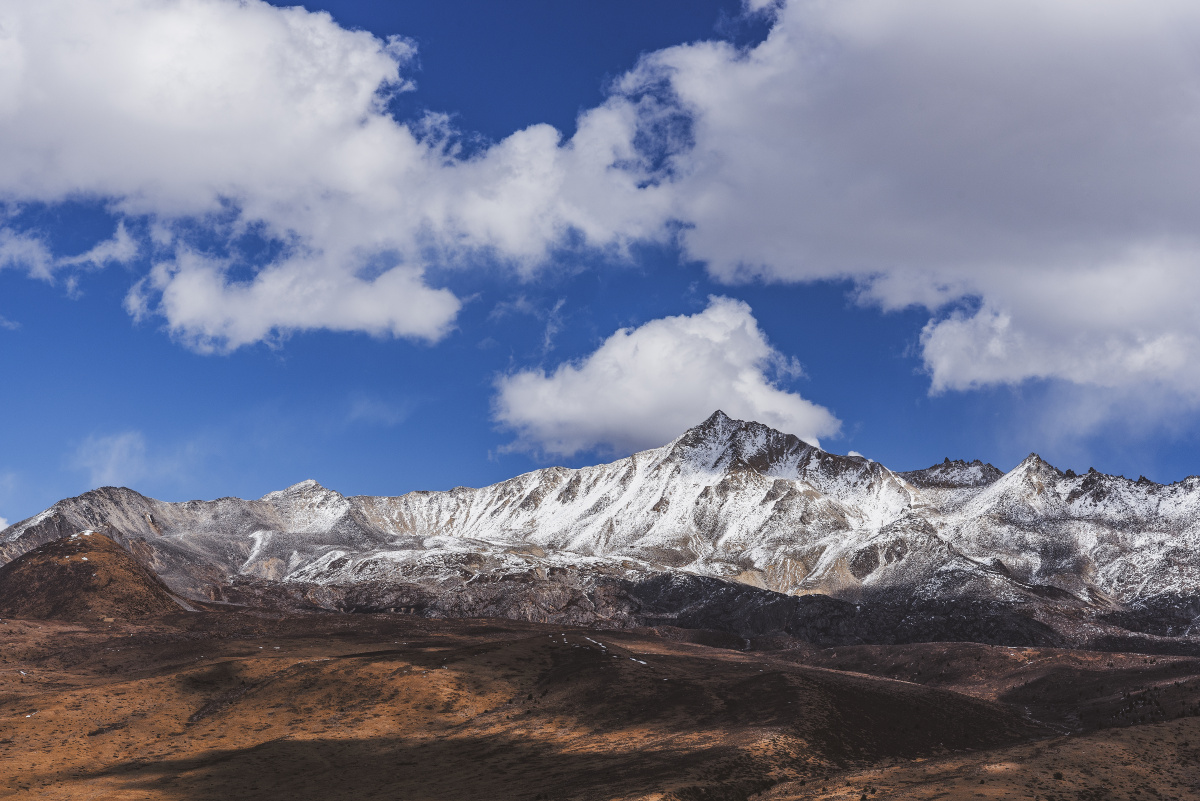 康定雪山