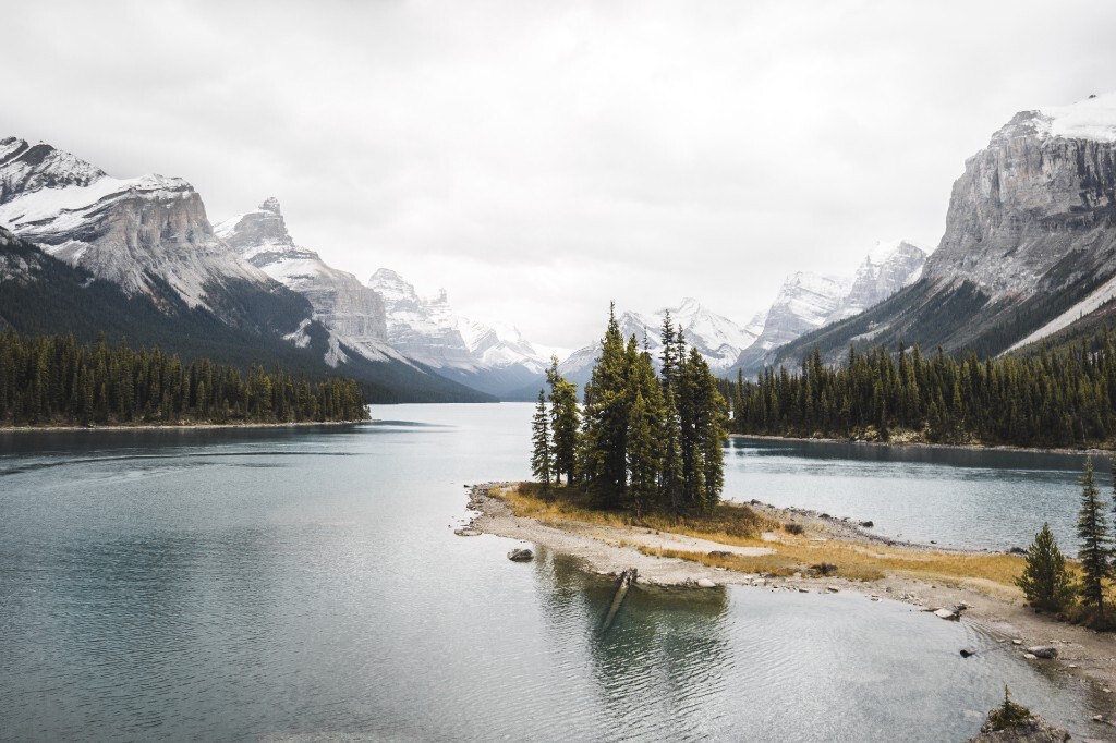 Maligne Lake