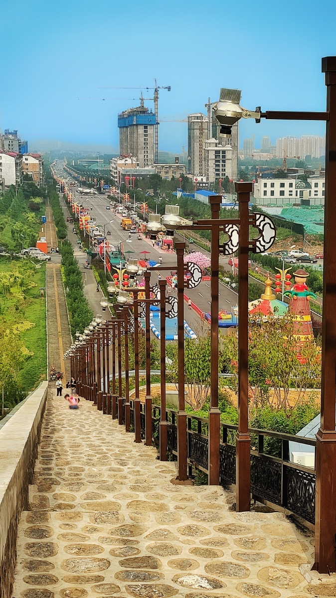 邯郸峰峰矿区的九曲花街