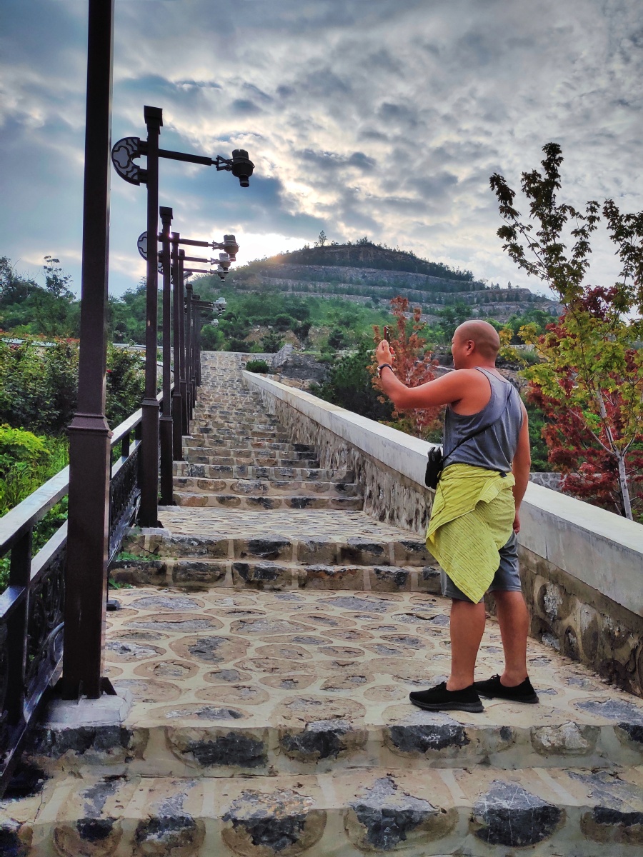 邯郸峰峰矿区的九曲花街